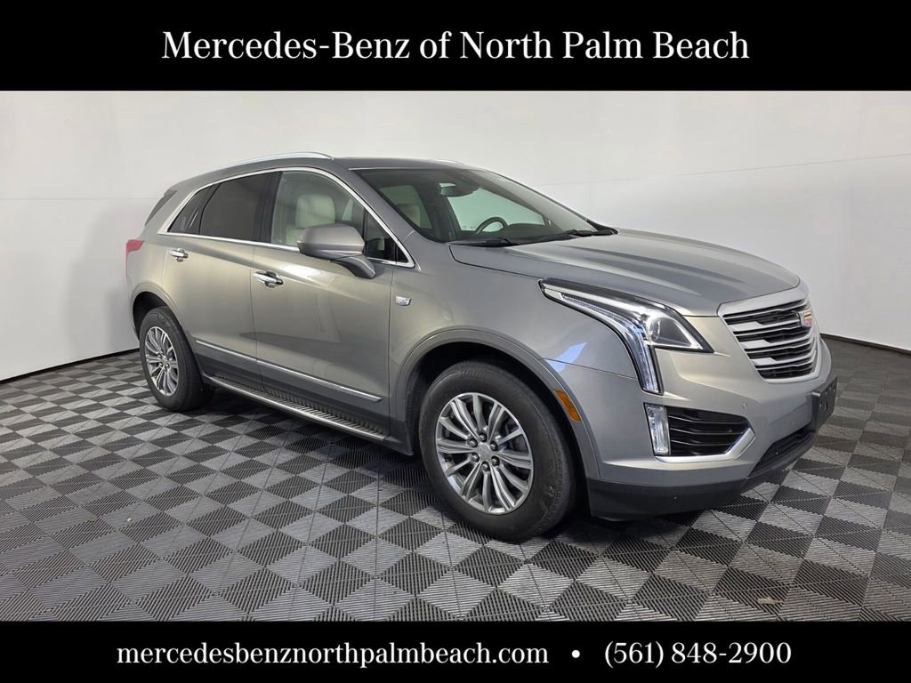 Used 2018 Cadillac XT5 Luxury w/ Driver Awareness Package image 7