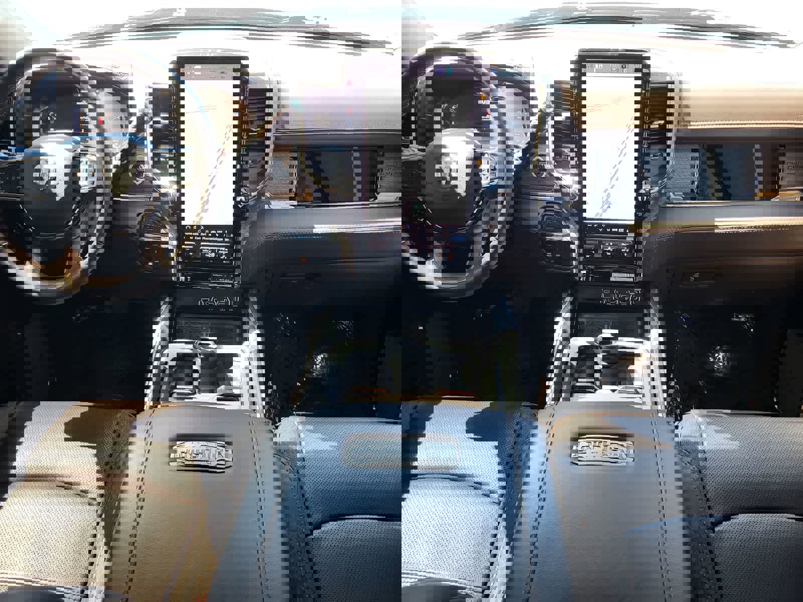 Used 2025 RAM 3500 Longhorn AWD/4WD image 28