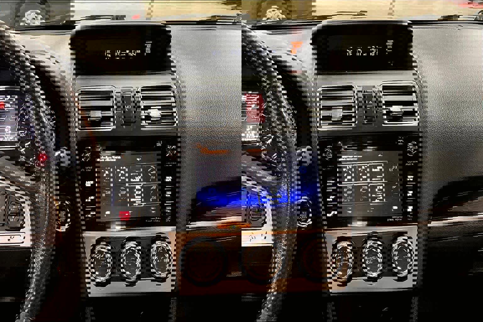 Used 2017 Subaru Crosstrek 2.0i Limited image 6