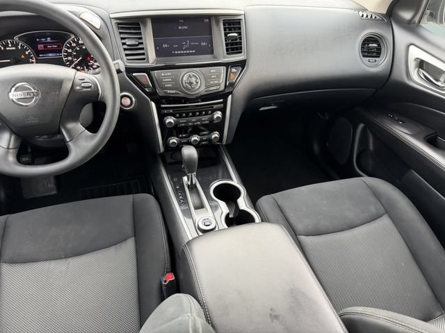 Used 2019 Nissan Pathfinder S AWD/4WD image 16