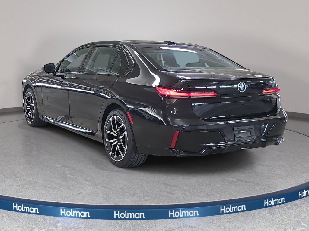 Certified 2023 BMW 740i RWD image 9