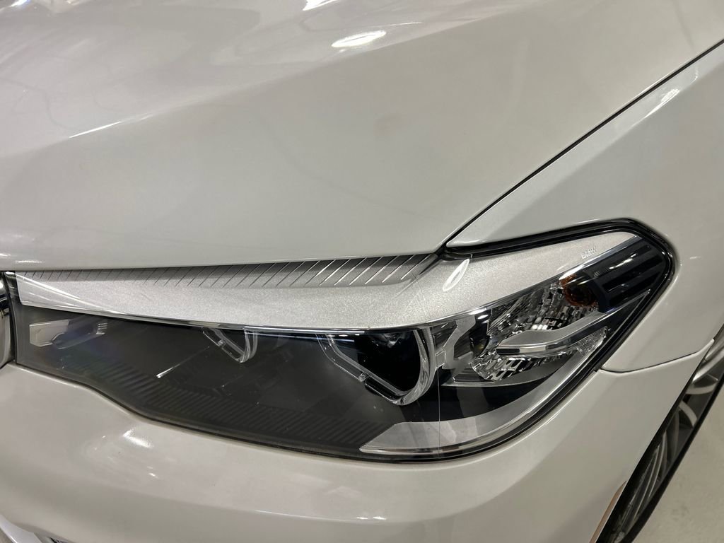 Used 2020 BMW 530i xDrive w/ Luxury Package AWD/4WD image 7