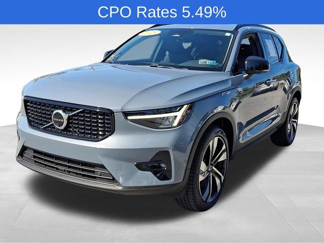 Certified 2023 Volvo XC40 B5 Ultimate w/ Climate Package AWD/4WD image 4