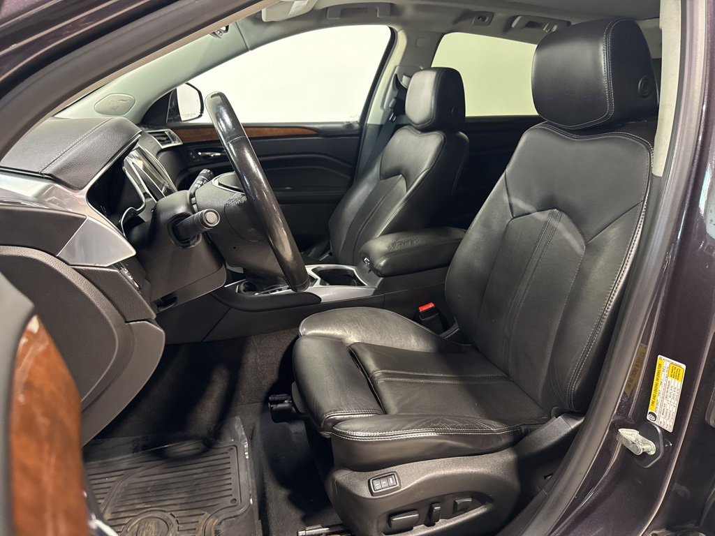 Used 2015 Cadillac SRX Luxury w/ Driver Awareness Package image 22