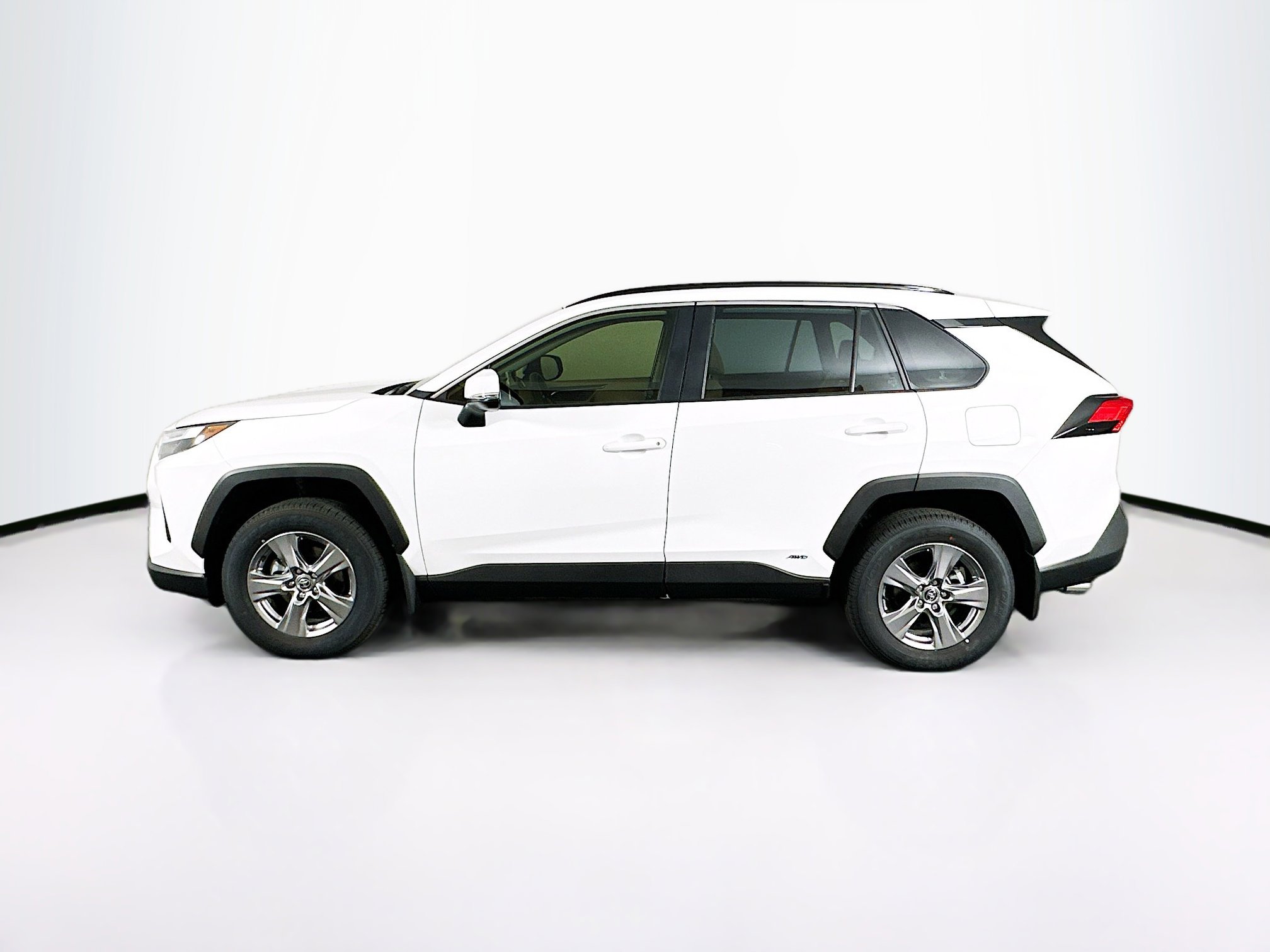 Used 2025 Toyota RAV4 LE image 4