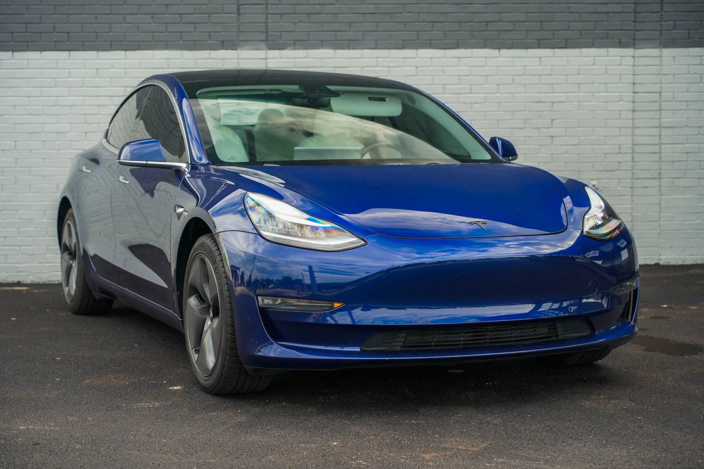 Used 2018 Tesla Model 3 Long Range AWD/4WD image 3