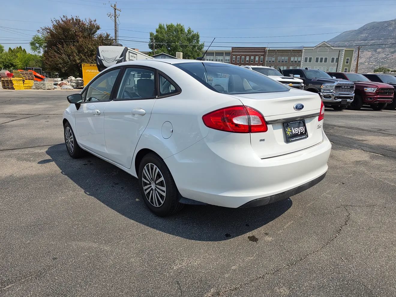 Used 2012 Ford Fiesta SE FWD image 7