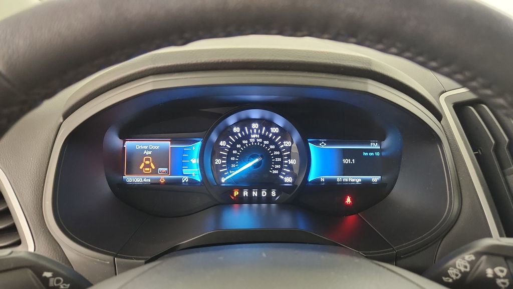 Used 2022 Ford Edge SEL w/ Convenience Package image 11