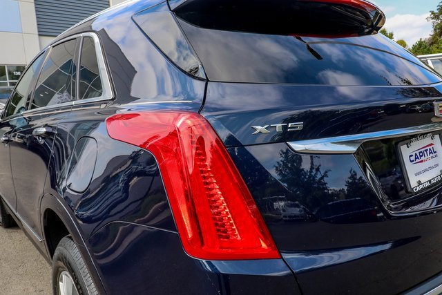 Used 2017 Cadillac XT5 Luxury w/ Driver Awareness Package image 23