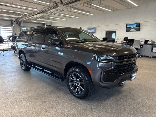 Used 2021 Chevrolet Suburban Z71 w/ Z71 Signature Package AWD/4WD image 3