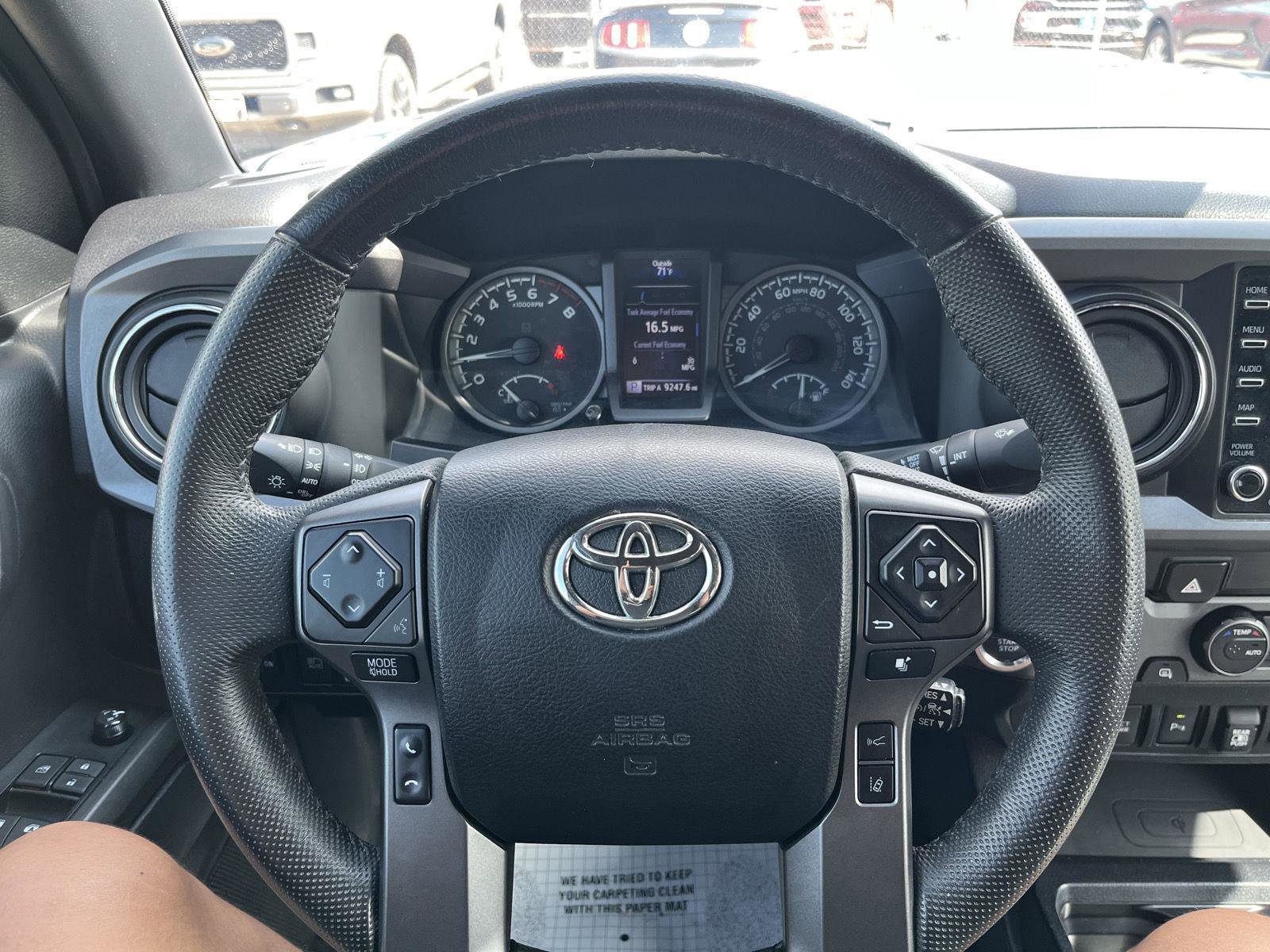 Used 2021 Toyota Tacoma TRD Off-Road image 17