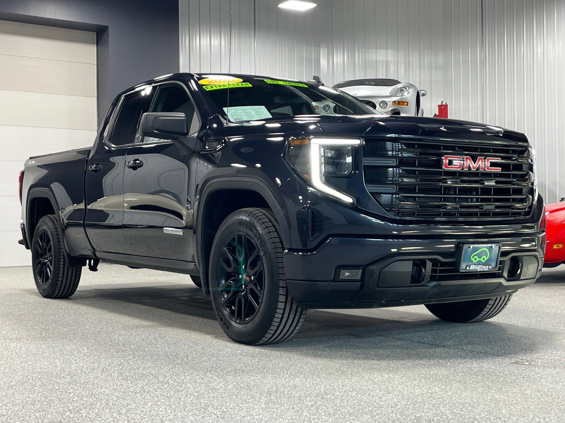 Certified 2023 GMC Sierra 1500 Elevation image 8