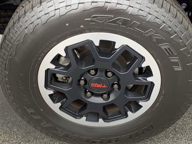 Certified 2025 Toyota 4Runner TRD Off-Road AWD/4WD image 35