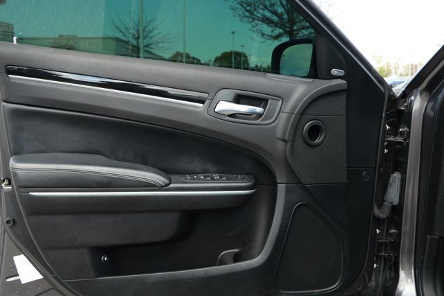 Used 2021 Chrysler 300 S image 21