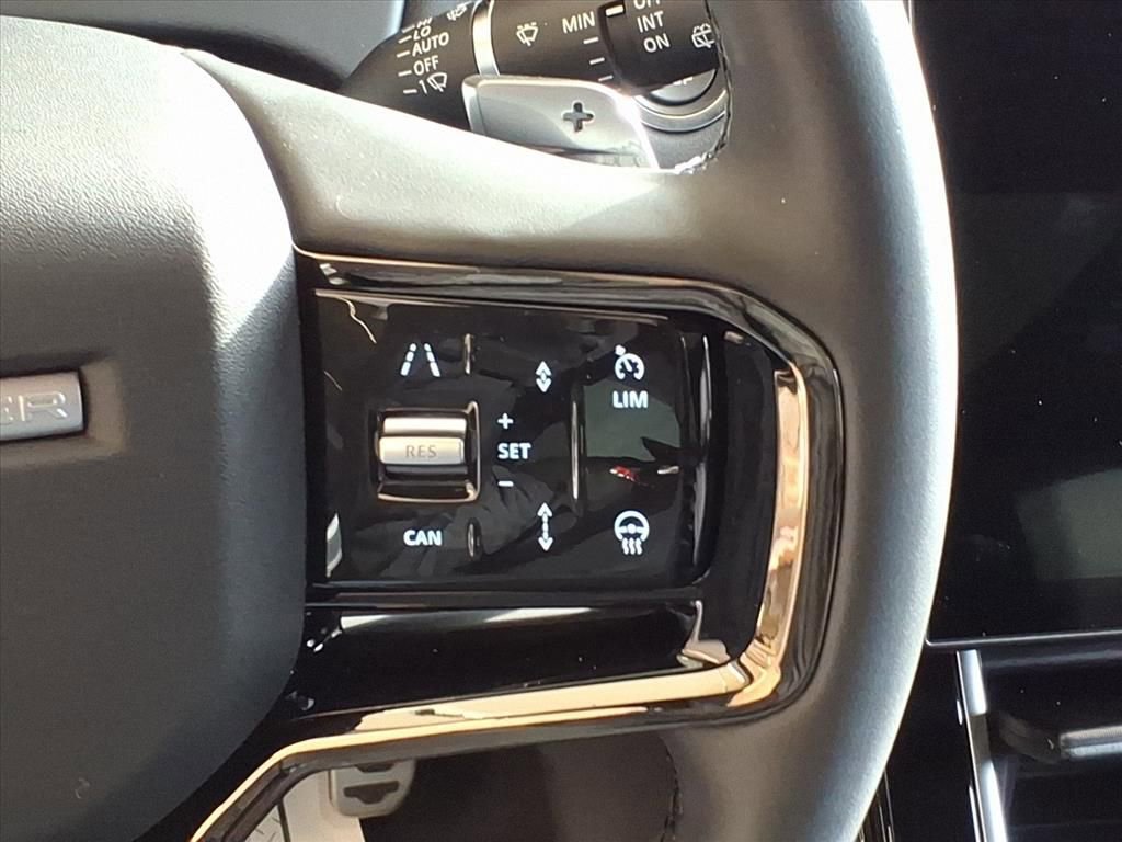 New 2026 Land Rover Range Rover Evoque Dynamic SE image 17