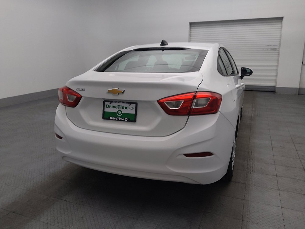 Used 2017 Chevrolet Cruze LS FWD image 7