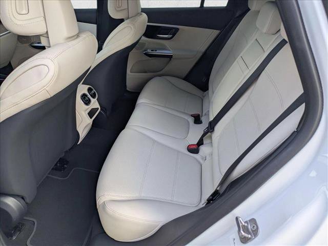 New 2027 Mercedes-Benz GLC 300 4MATIC image 15