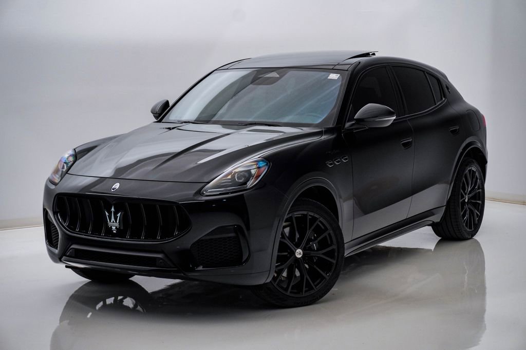 Used 2023 Maserati Grecale Modena AWD/4WD image 3