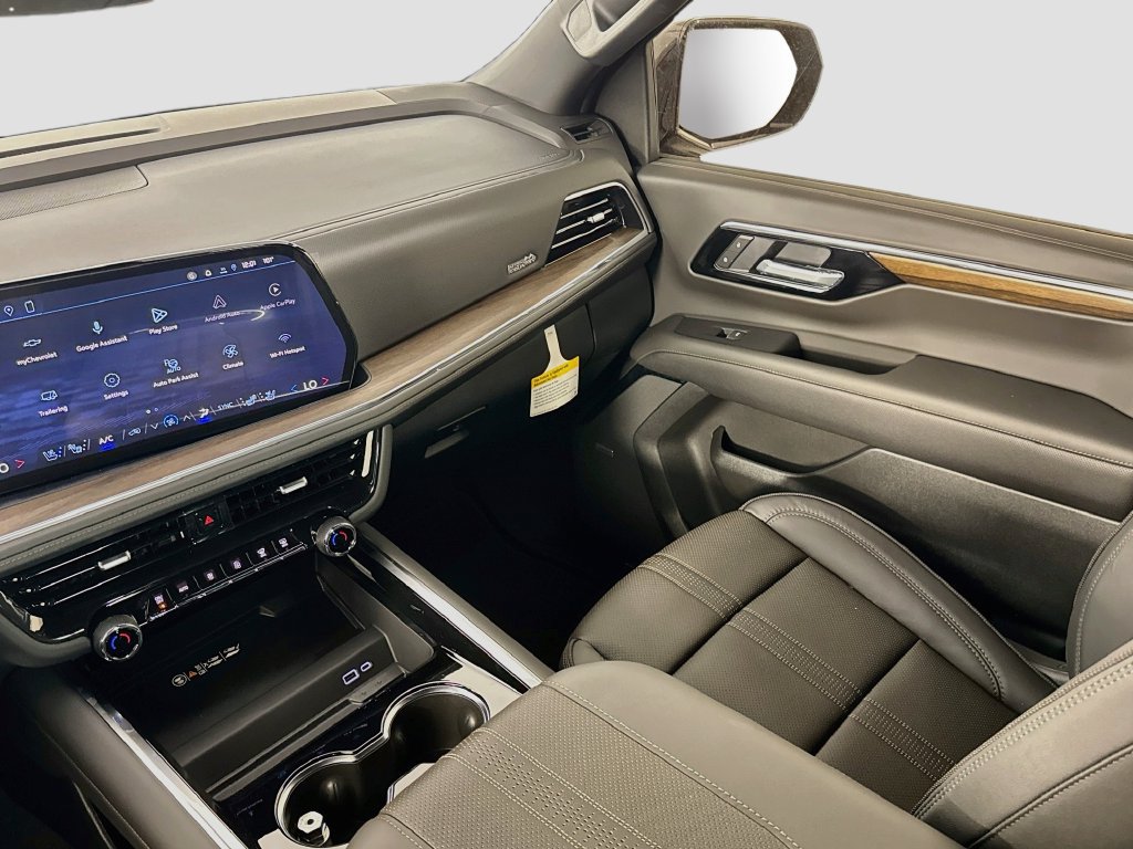New 2026 Chevrolet Suburban High Country AWD/4WD image 26