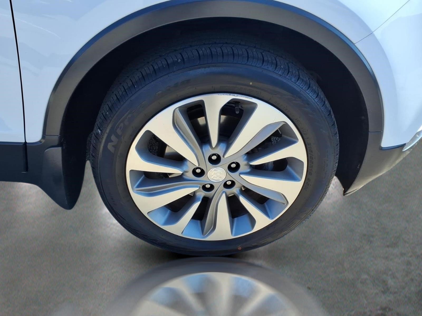 Used 2019 Buick Encore Preferred FWD image 8