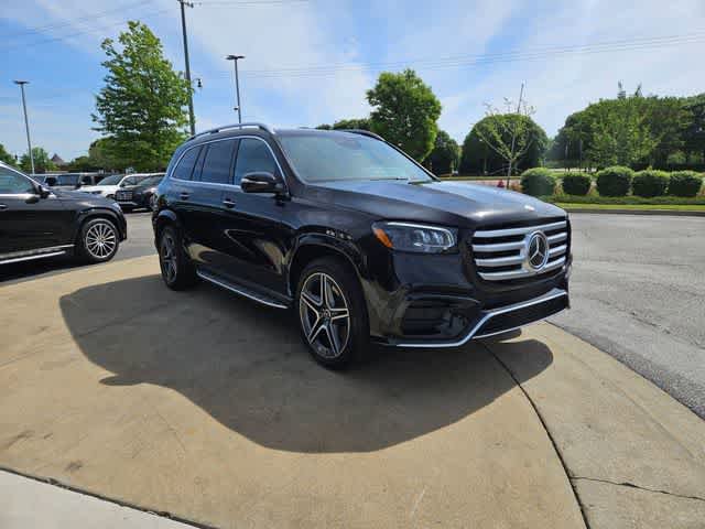 Used 2024 Mercedes-Benz GLS 450 4MATIC w/ AMG Line Exterior image 3