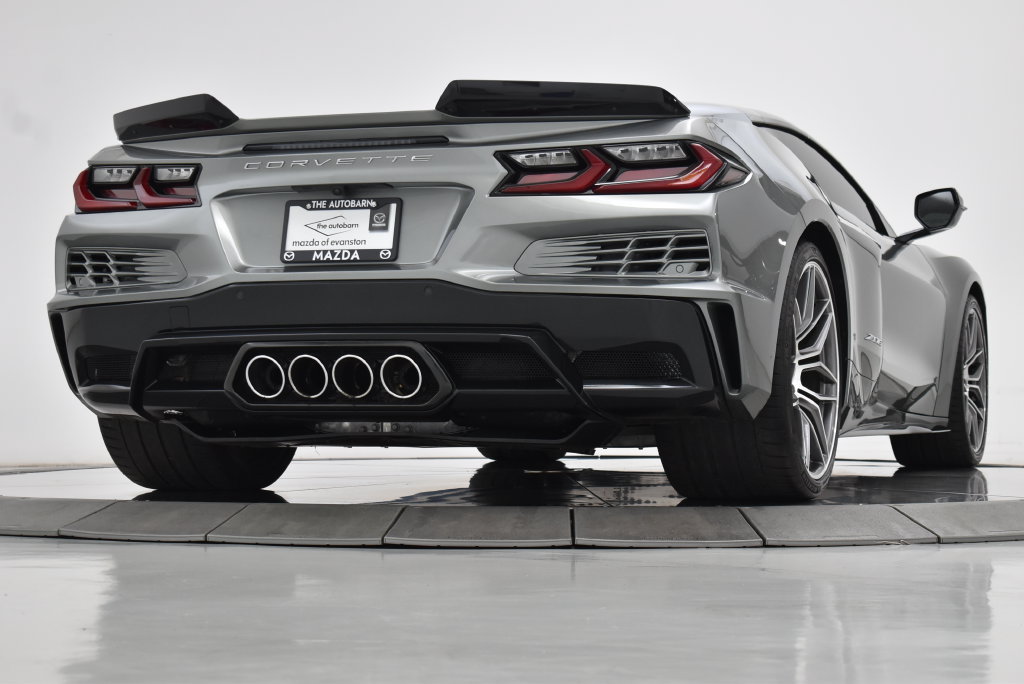 Used 2024 Chevrolet Corvette Z06 RWD image 34