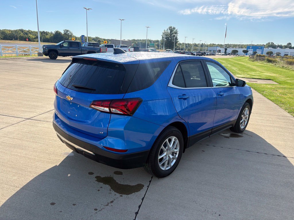 Used 2024 Chevrolet Equinox LT w/ LPO, Floor Liner Package FWD image 6