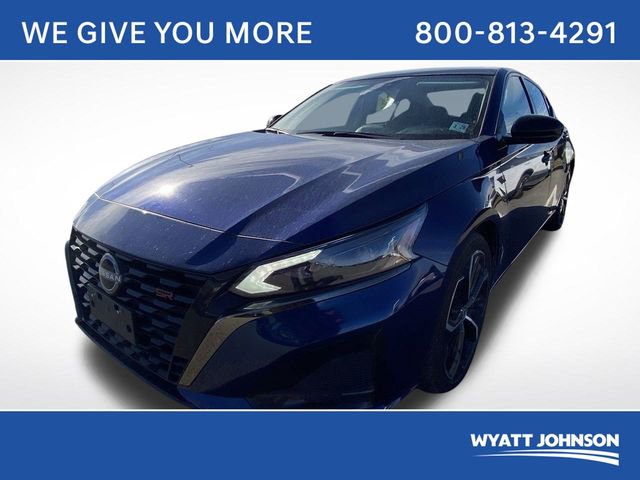 Used 2024 Nissan Altima 2.5 SR