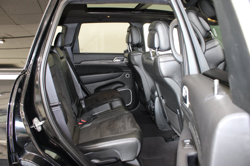 Used 2019 Jeep Grand Cherokee SRT AWD/4WD image 8