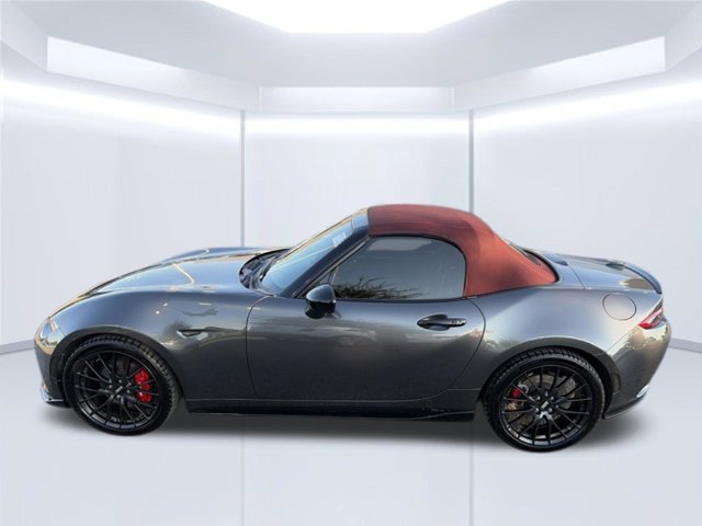 Used 2018 MAZDA MX-5 Miata Club w/ Brembo/BBS Recaro Package RWD image 11