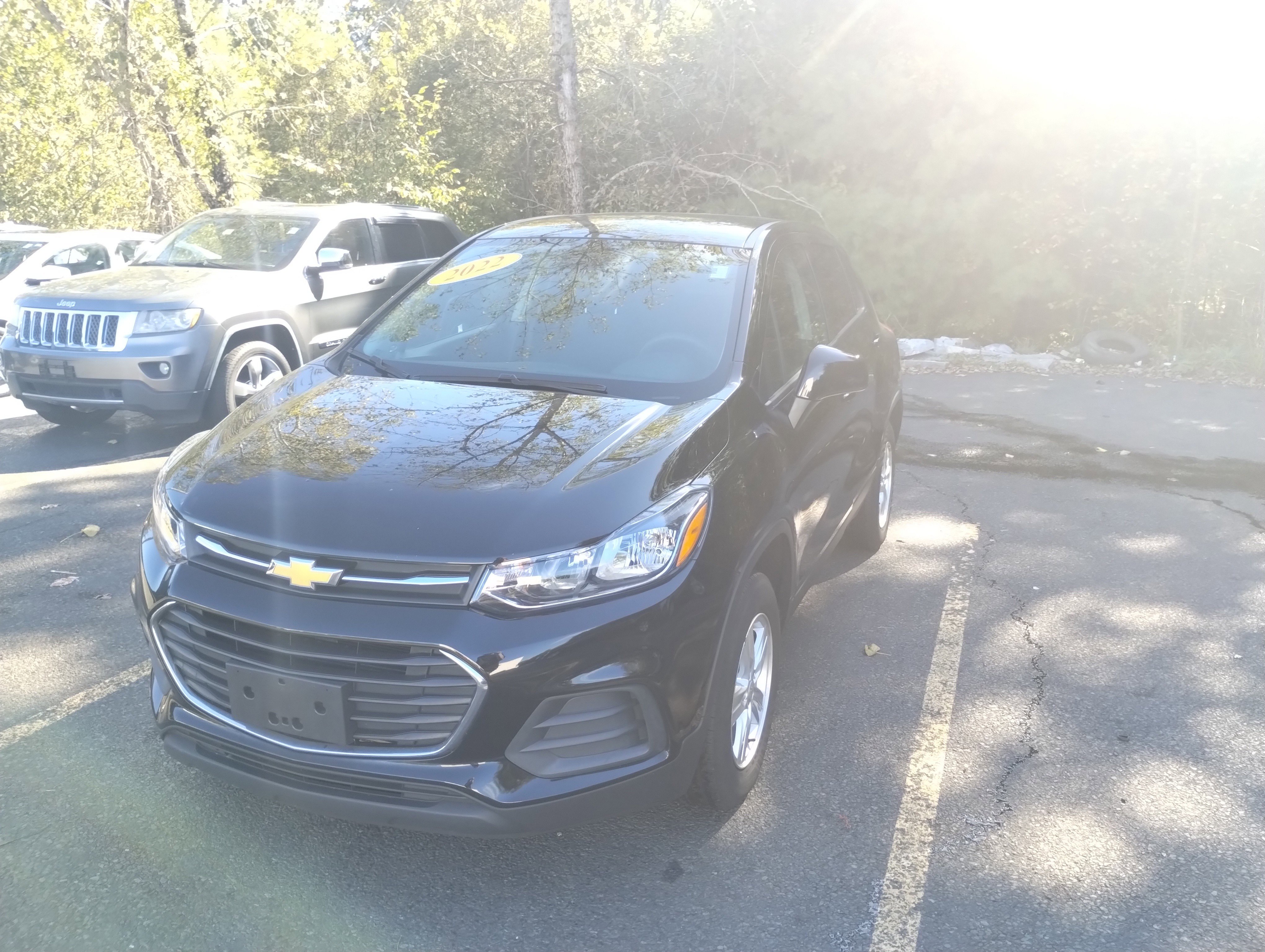 Used 2022 Chevrolet Trax LS w/ Tint and Cruise Package image 7