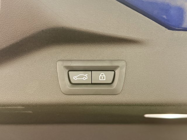 Used 2019 BMW X5 xDrive40i w/ Convenience Package AWD/4WD image 10