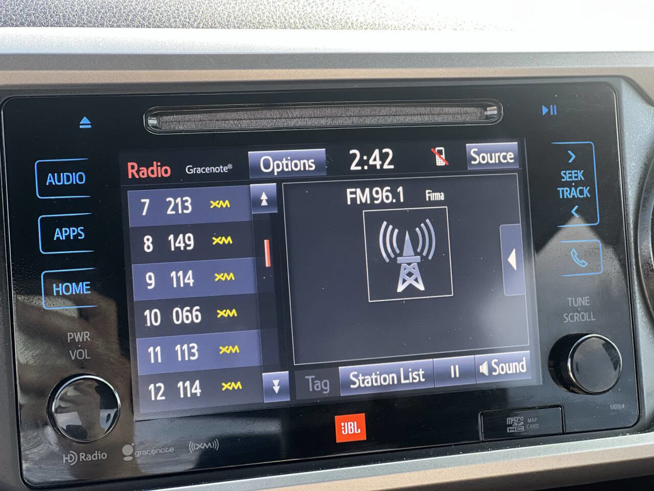 Used 2017 Toyota Tacoma Limited w/ Tow Package image 31