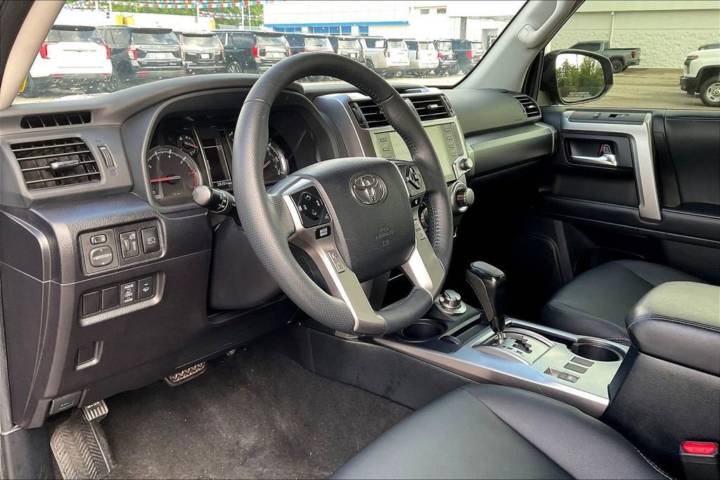Used 2023 Toyota 4Runner TRD Sport AWD/4WD image 13