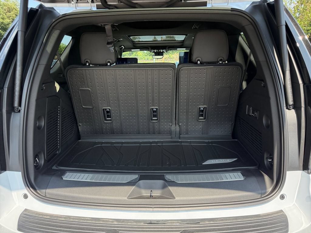 New 2026 Chevrolet Tahoe High Country AWD/4WD image 28