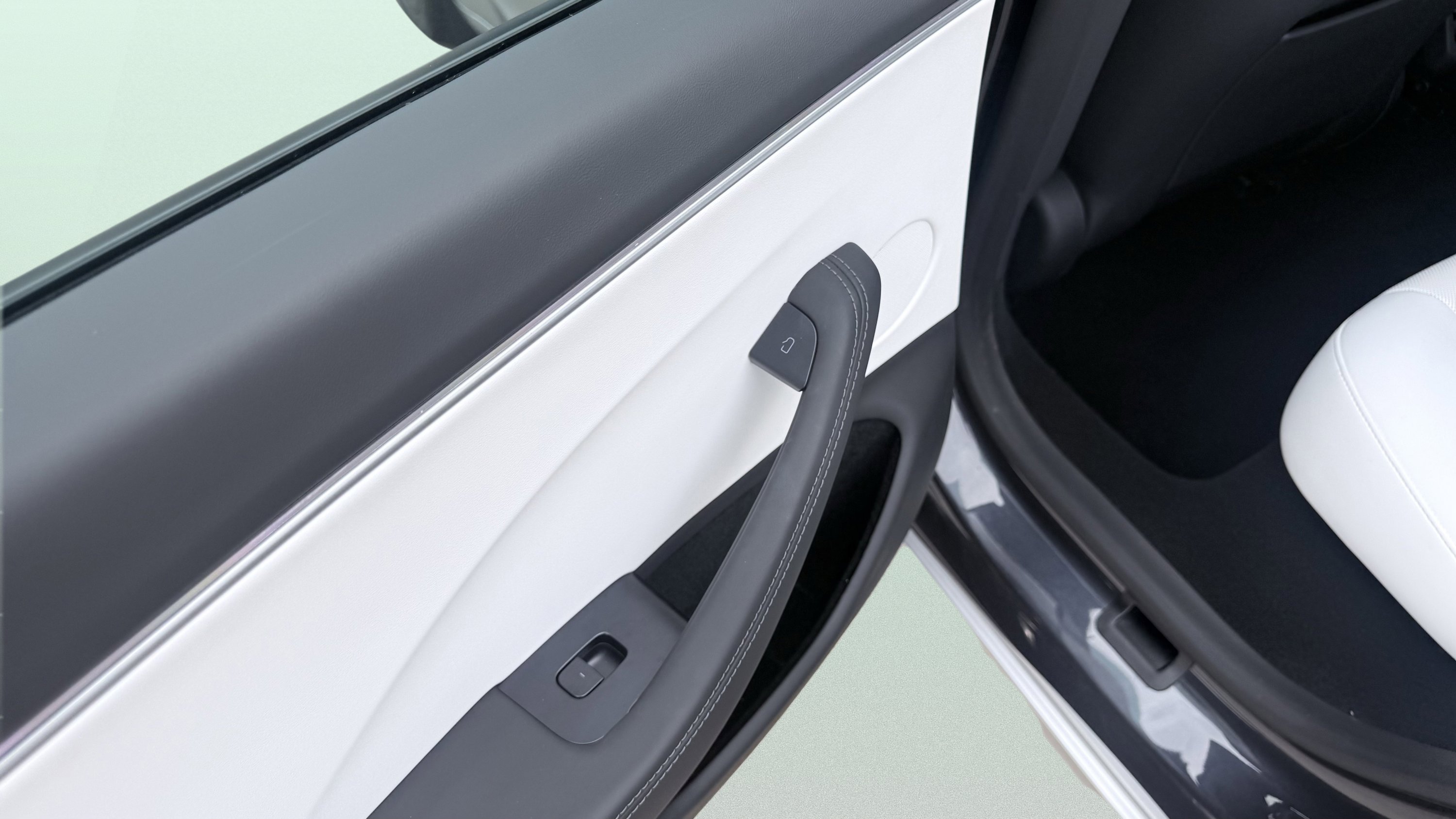 Used 2024 Tesla Model 3 Long Range image 31