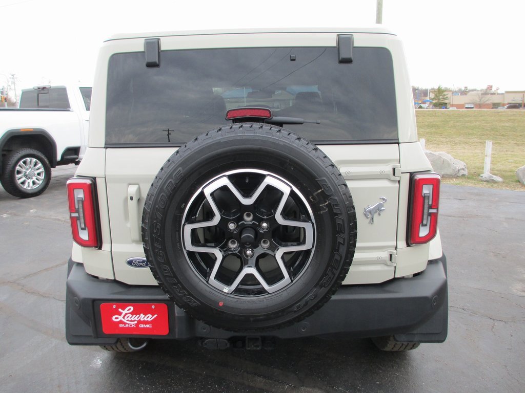 Used 2025 Ford Bronco Outer Banks image 6