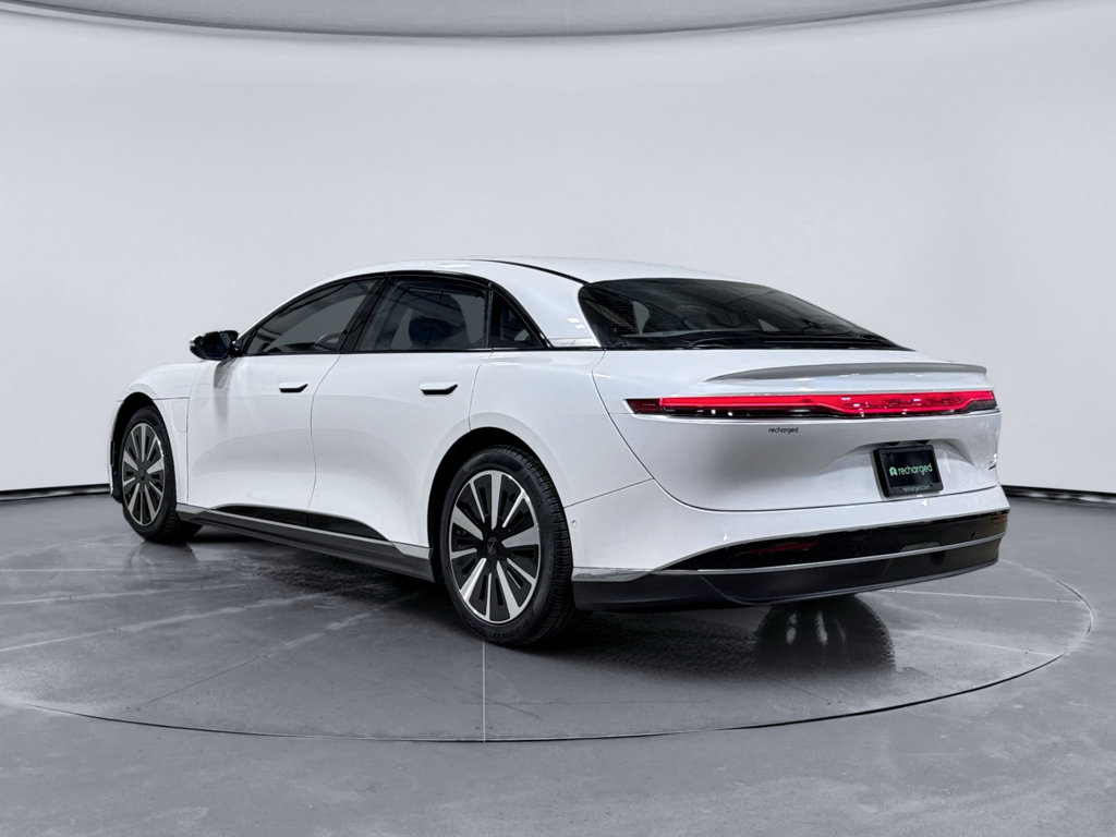 Used 2024 Lucid Air Touring AWD/4WD image 2