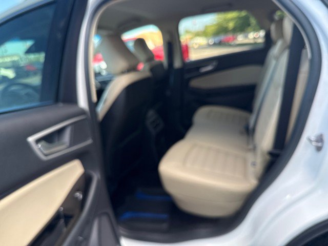 Used 2020 Ford Edge SEL w/ Cold Weather Package AWD/4WD image 24