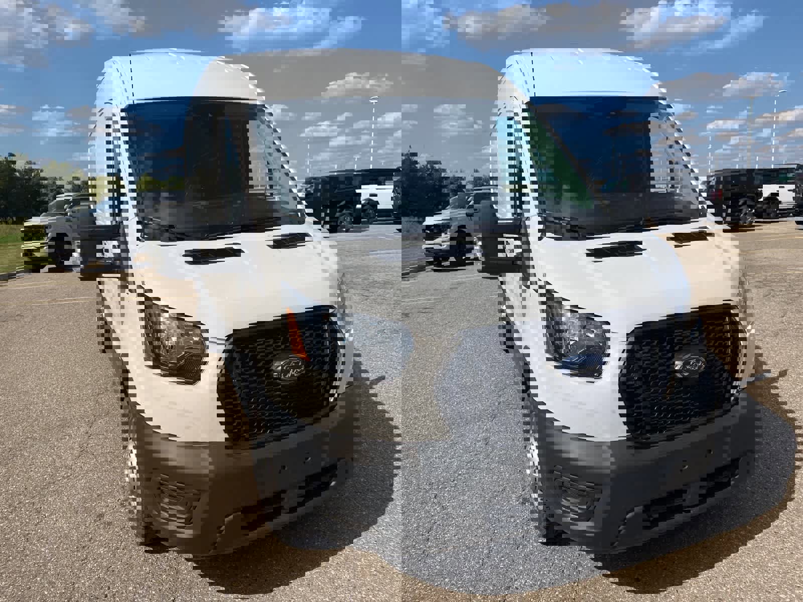 Used 2024 Ford Transit 250 148 Medium Roof Extended AWD image 18
