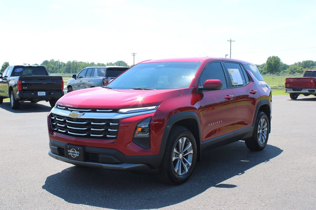 Used 2026 Chevrolet Equinox LT w/ LPO, Floor Liner Package AWD/4WD image 4
