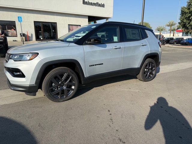 New 2026 Jeep Compass Limited w/ Sun, Sound & Navigation Group