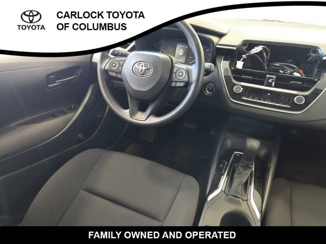 Used 2025 Toyota Corolla LE w/ Convenience Package FWD image 16