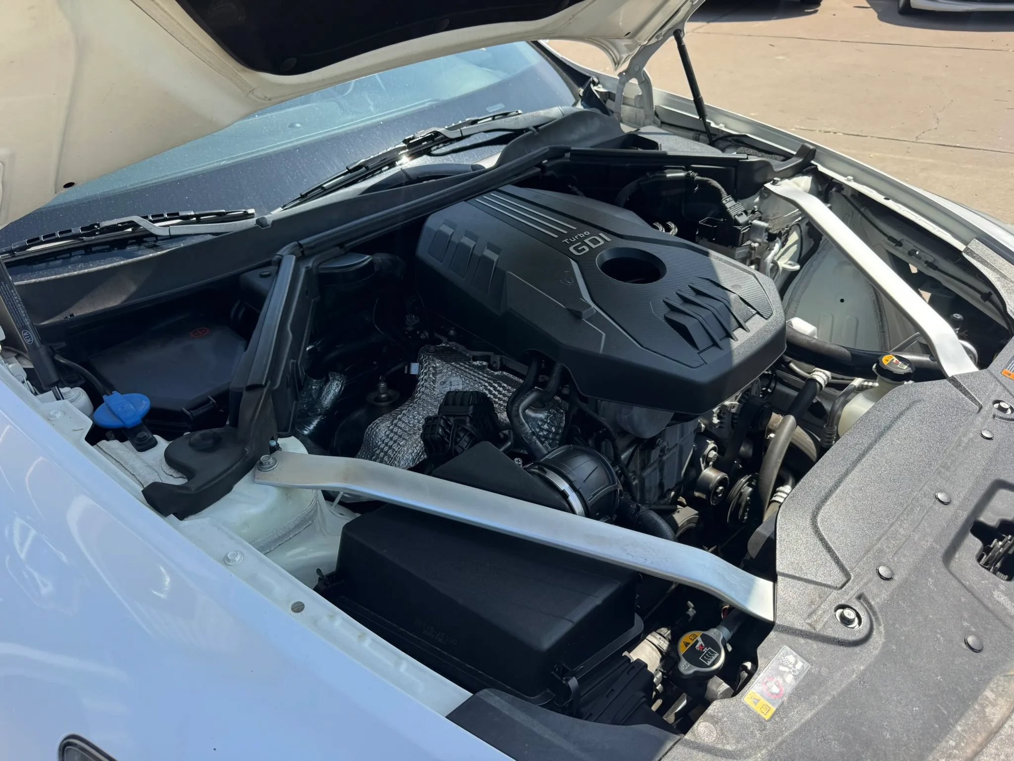 Used 2018 Kia Stinger Premium RWD image 39