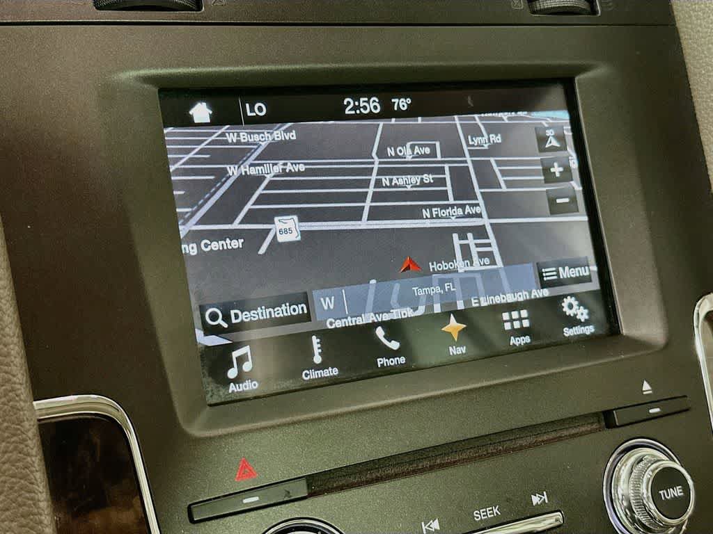 Used 2016 Lincoln Navigator Select RWD image 27