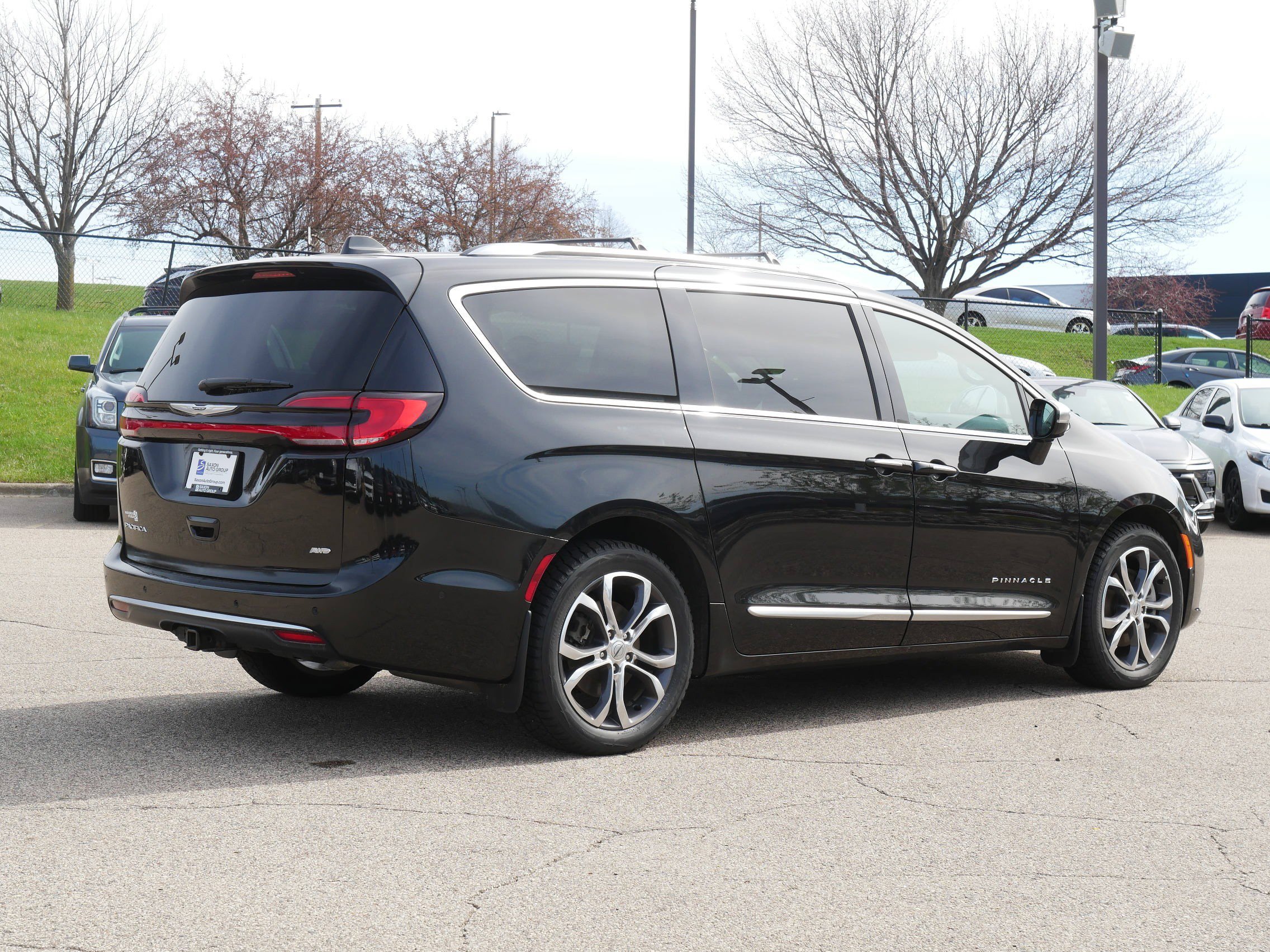 Used 2022 Chrysler Pacifica Pinnacle AWD/4WD image 6