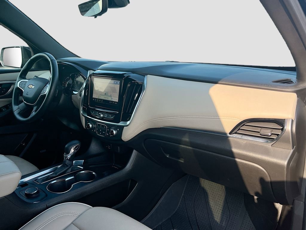 Used 2023 Chevrolet Traverse Premier w/ LPO, Floor Liner Package image 32