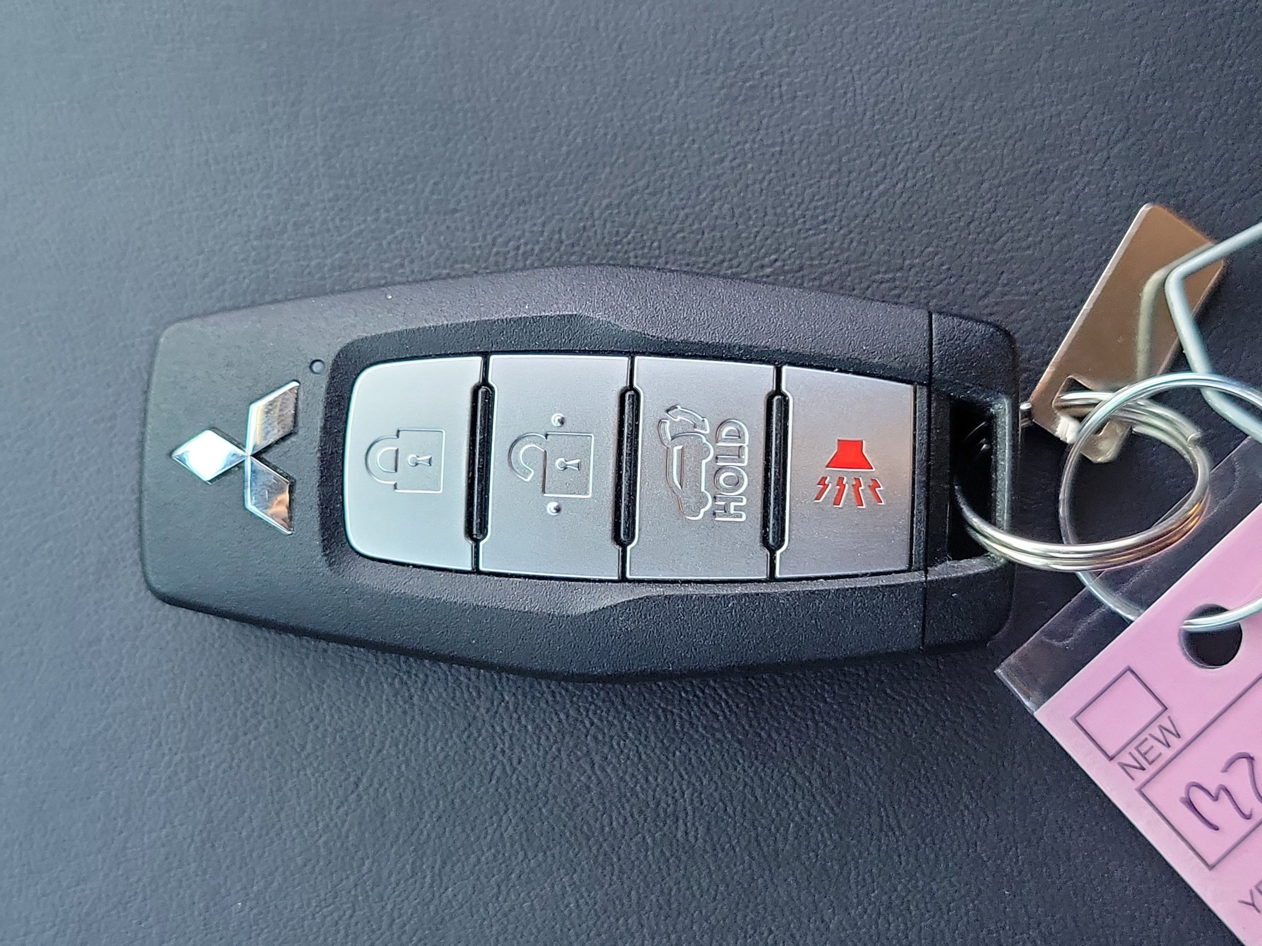 Used 2024 Mitsubishi Outlander SEL image 32