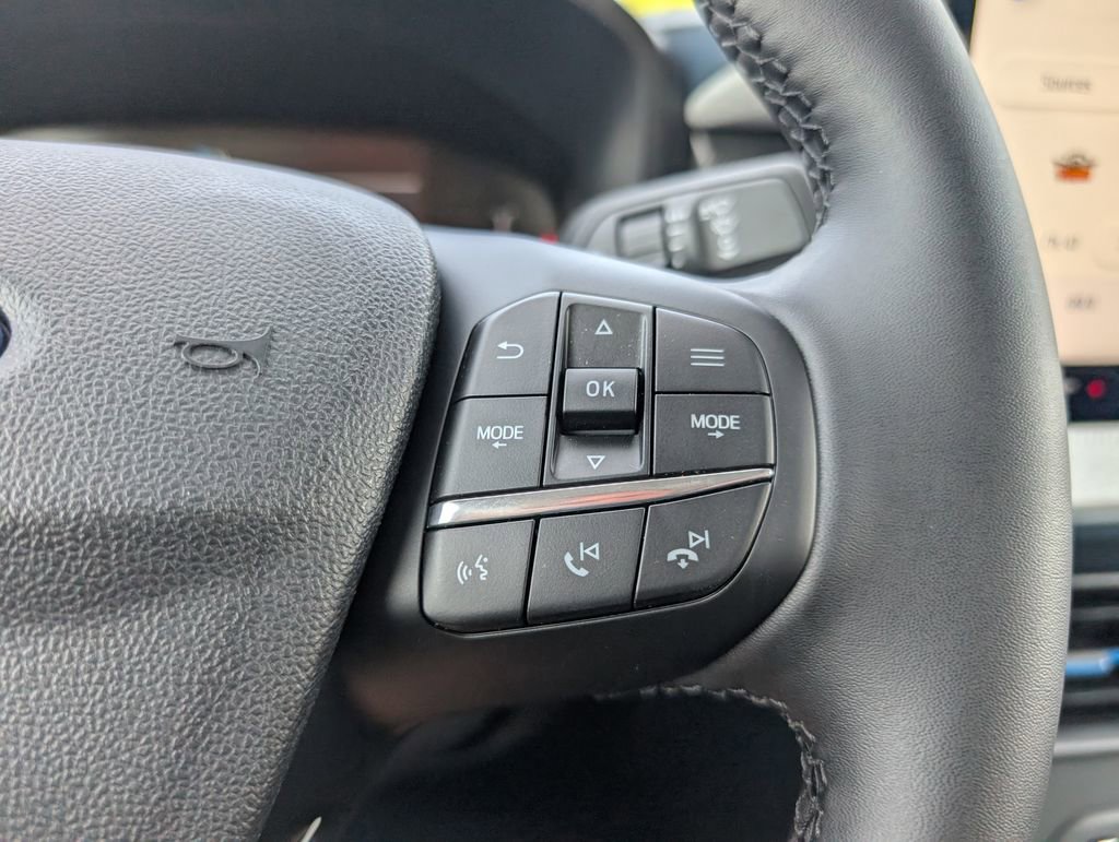 New 2025 Ford Maverick XLT w/ XLT Luxury Package image 10
