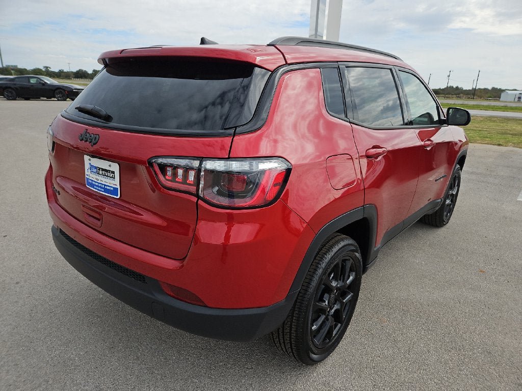 New 2027 Jeep Compass Latitude AWD/4WD image 7